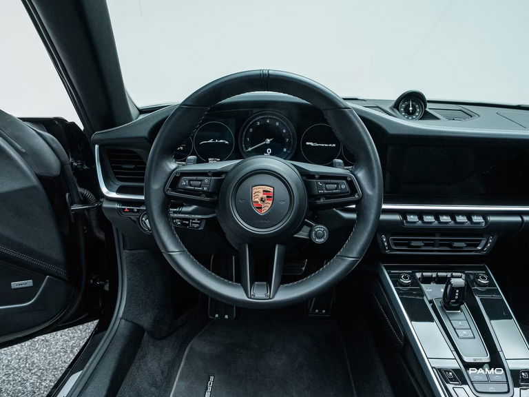 Porsche 992 Carrera 4S