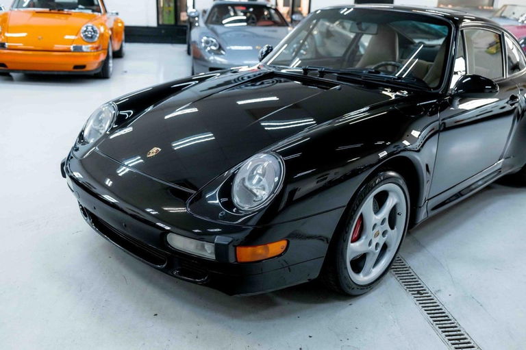Porsche 993 Carrera 4S