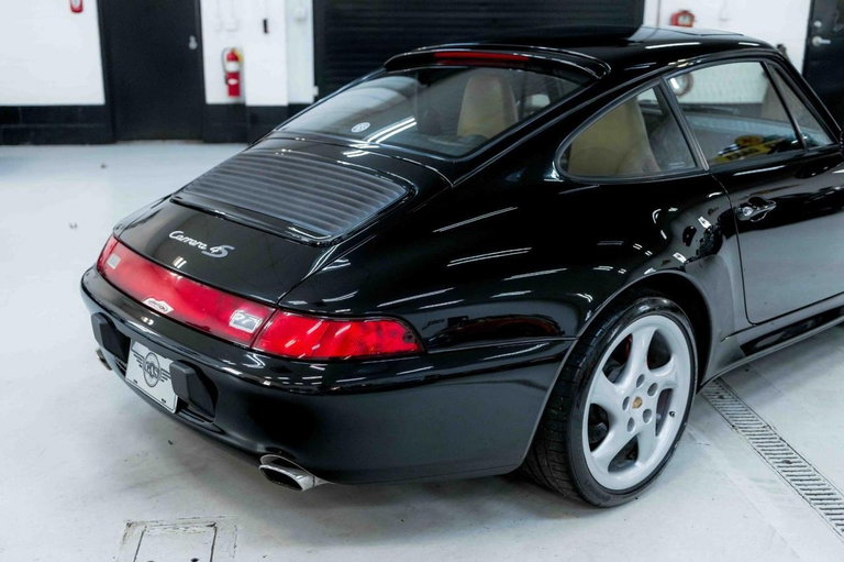 Porsche 993 Carrera 4S