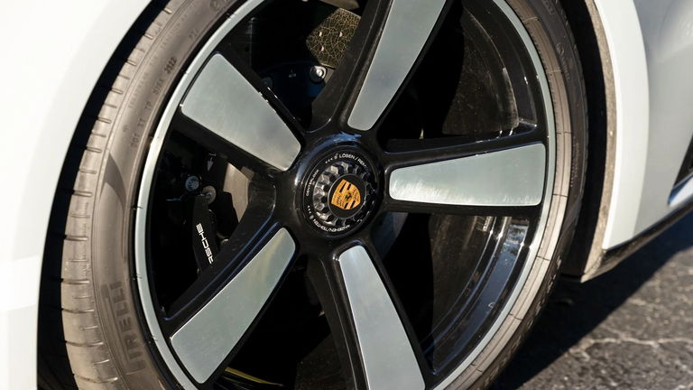 Porsche 992 Sport Classic