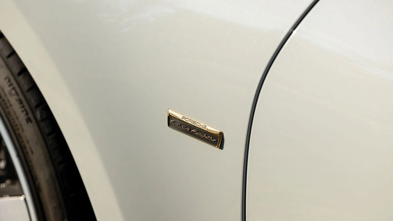 Porsche 992 Sport Classic