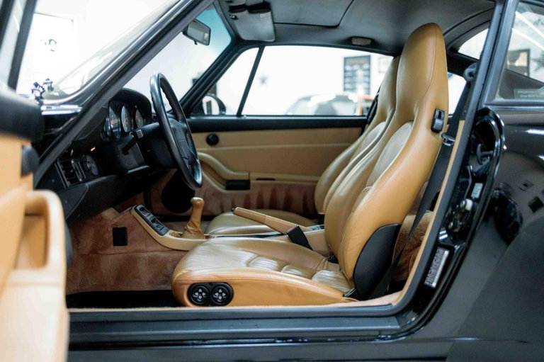 Porsche 993 Carrera 4S