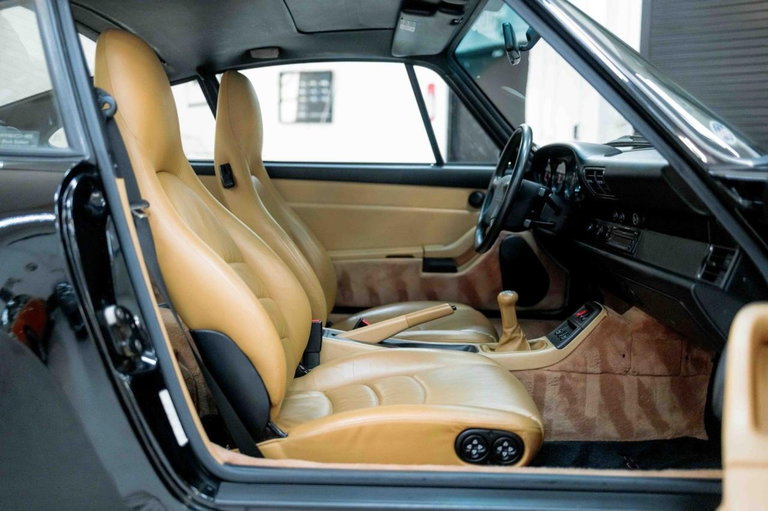Porsche 993 Carrera 4S