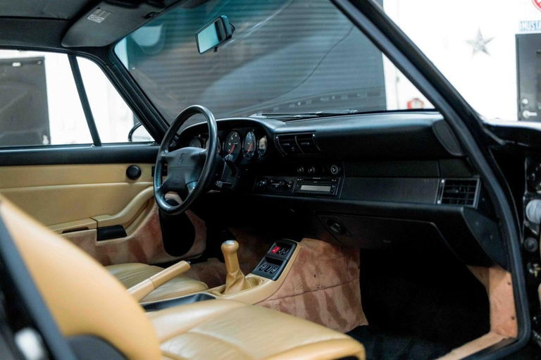 Porsche 993 Carrera 4S