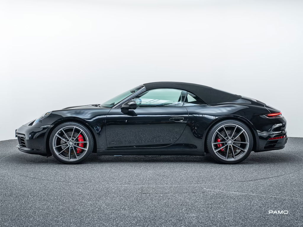 Porsche 992 Carrera 4S