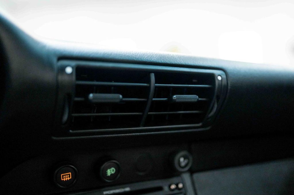 Porsche 993 Carrera 4S