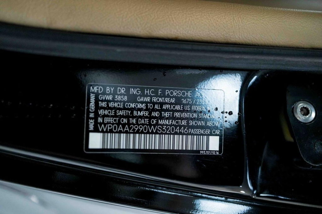 Porsche 993 Carrera 4S