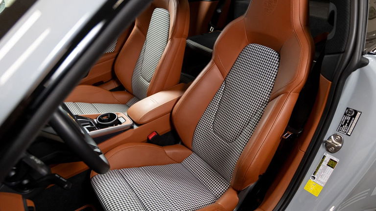 Porsche 992 Sport Classic