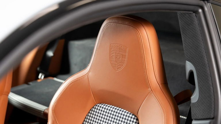 Porsche 992 Sport Classic