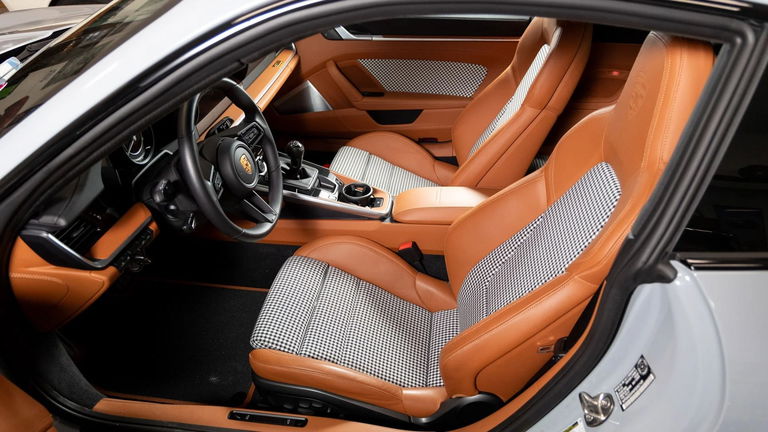 Porsche 992 Sport Classic