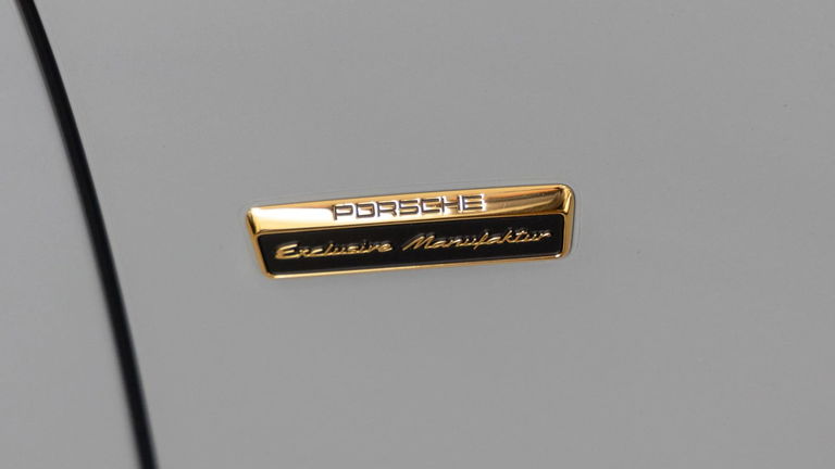 Porsche 992 Sport Classic