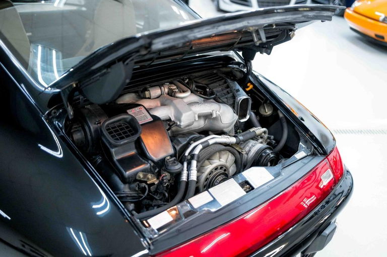 Porsche 993 Carrera 4S