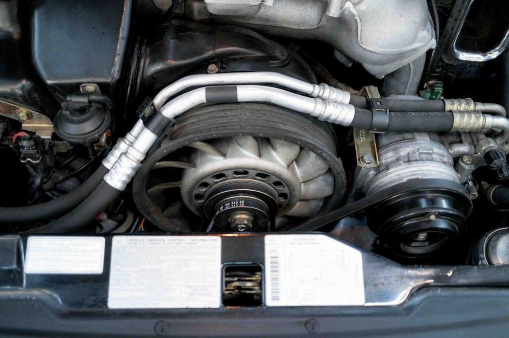 Porsche 993 Carrera 4S