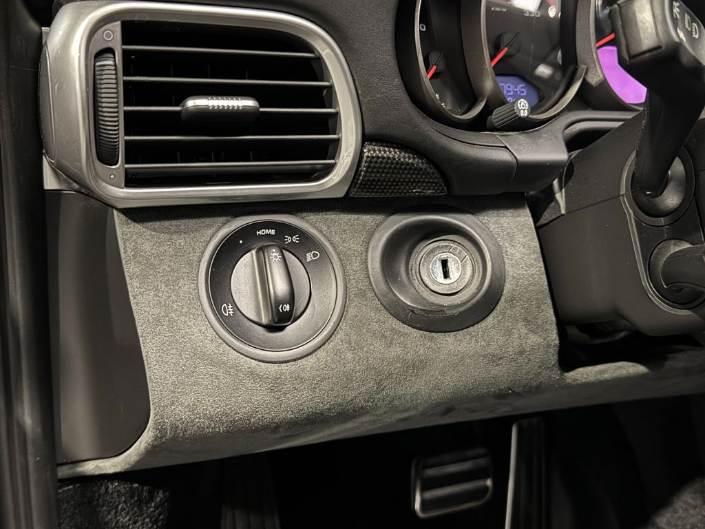 Porsche 997.2 Carrera GTS