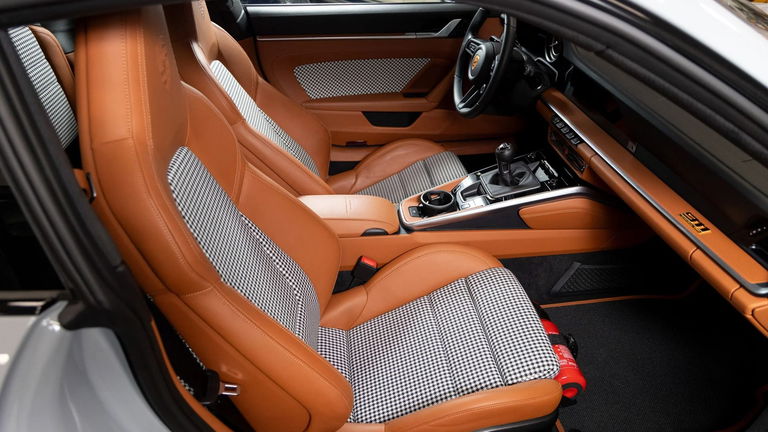 Porsche 992 Sport Classic