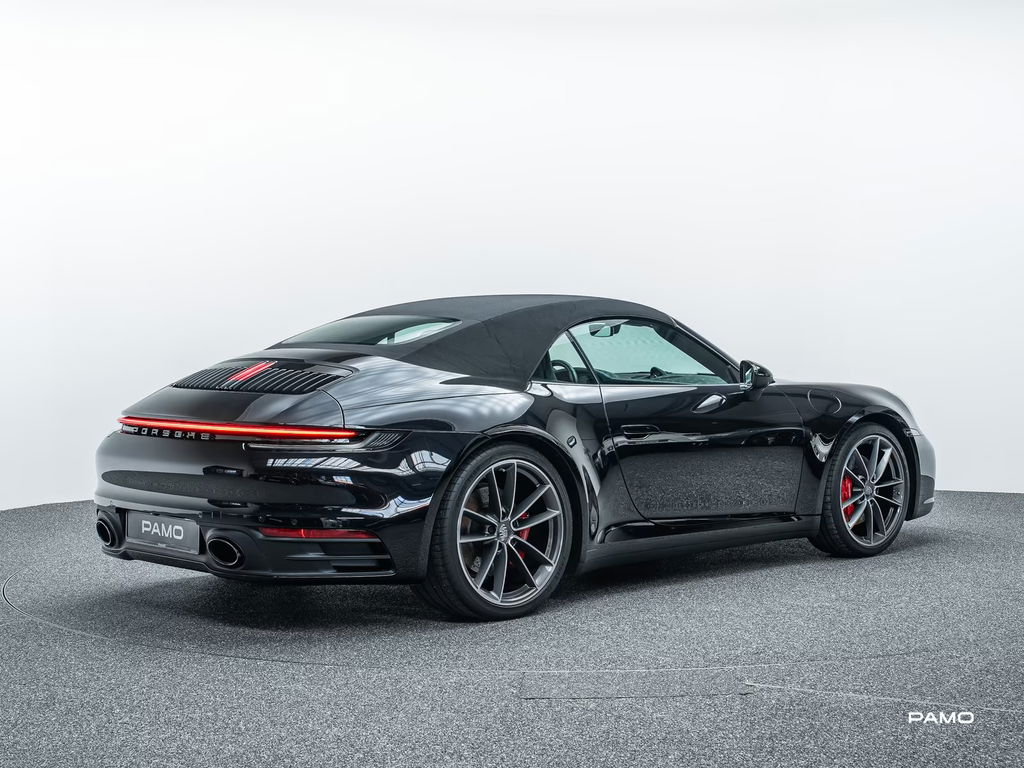 Porsche 992 Carrera 4S