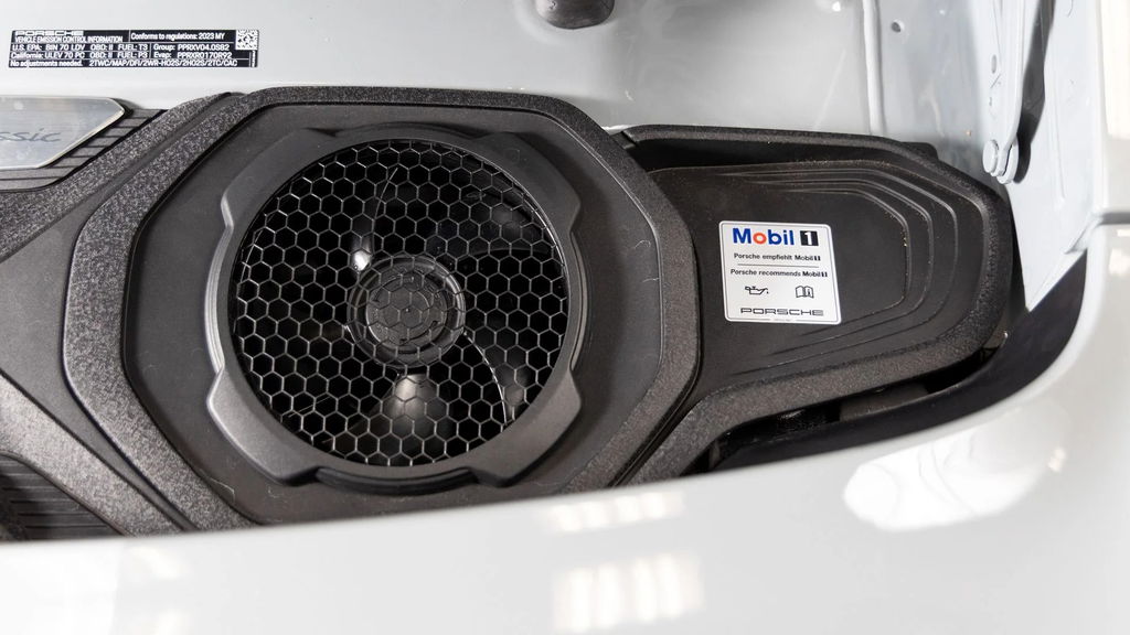 Porsche 992 Sport Classic