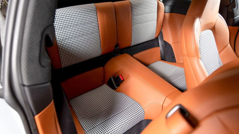 Porsche 992 Sport Classic