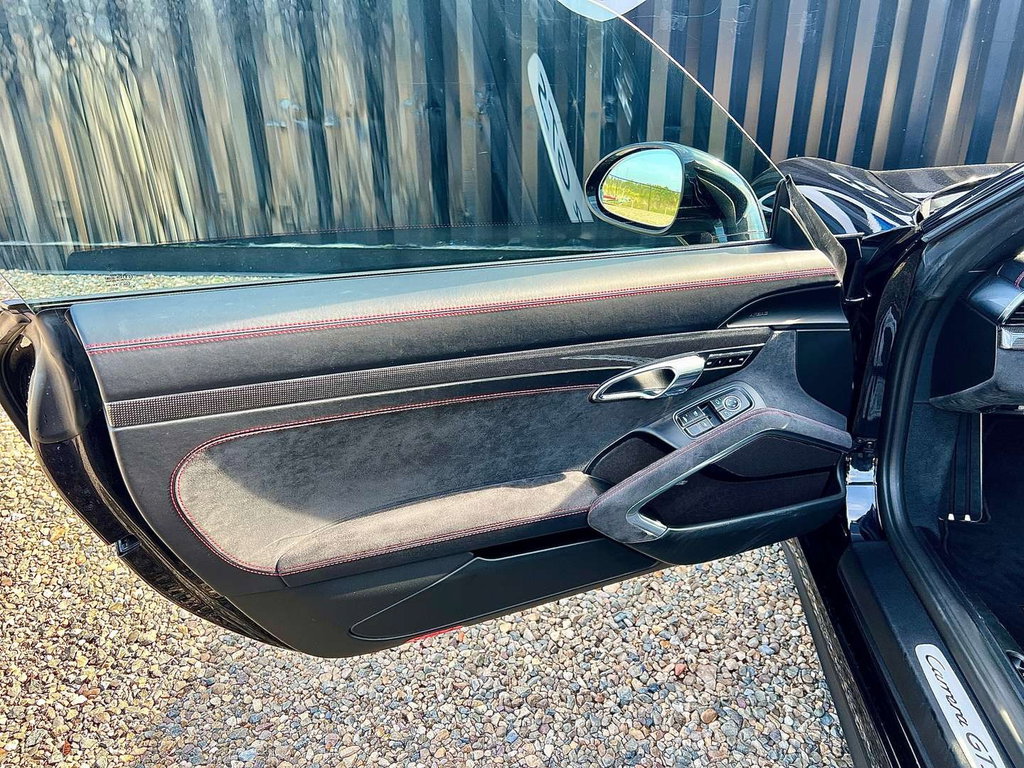 Porsche 991.2 Carrera GTS