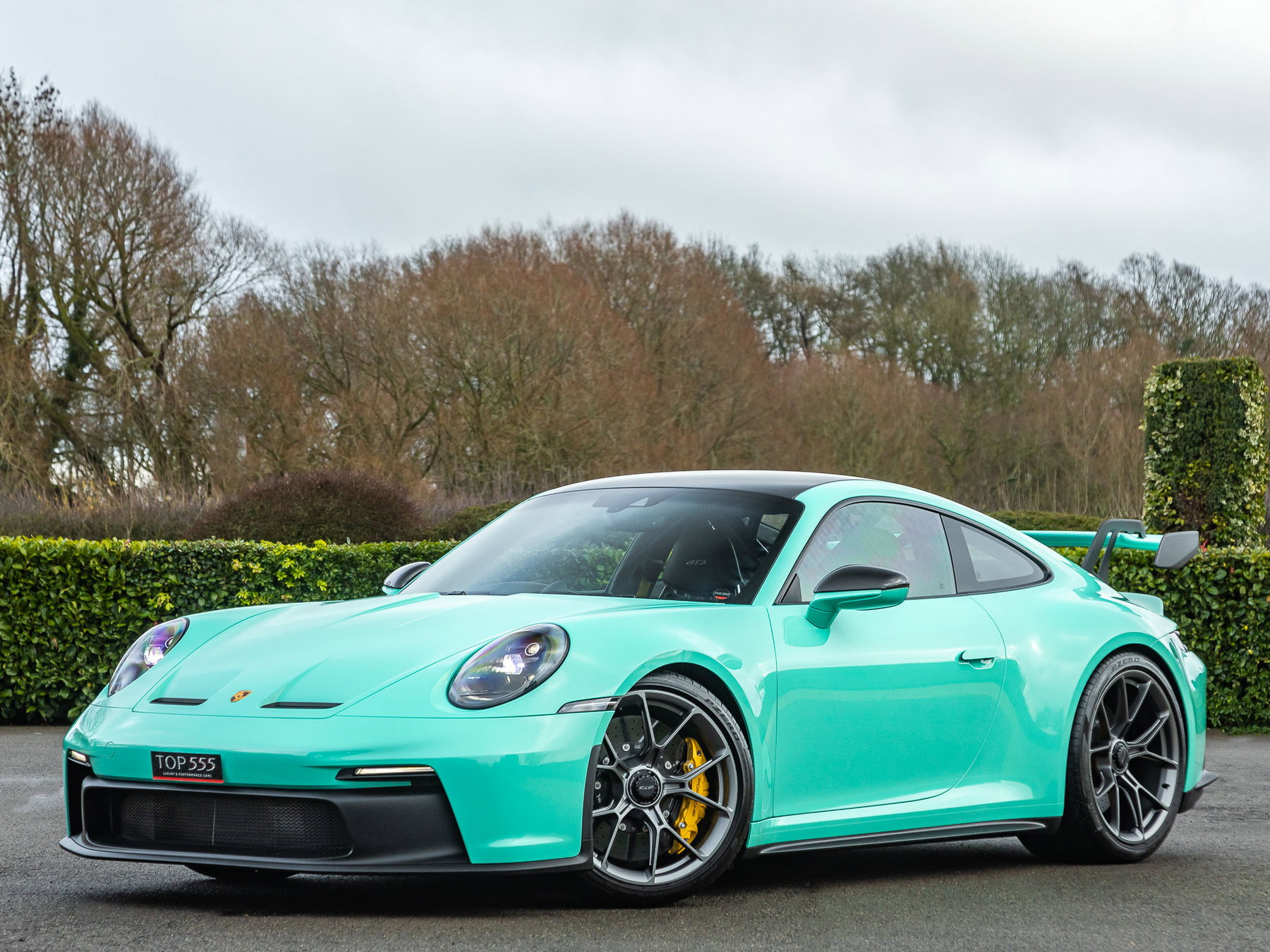 フリルデザイン グリーン Porsche 992 GT3 2023 - elferspot.com - Marketplace for Porsche
