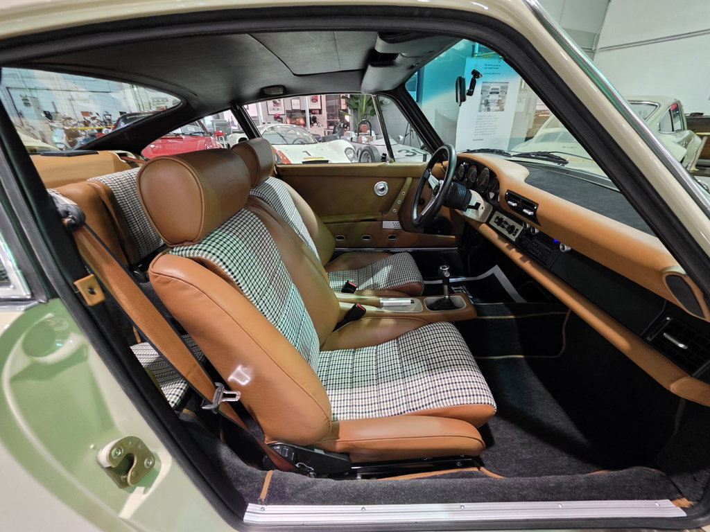 Porsche 911 Backdate