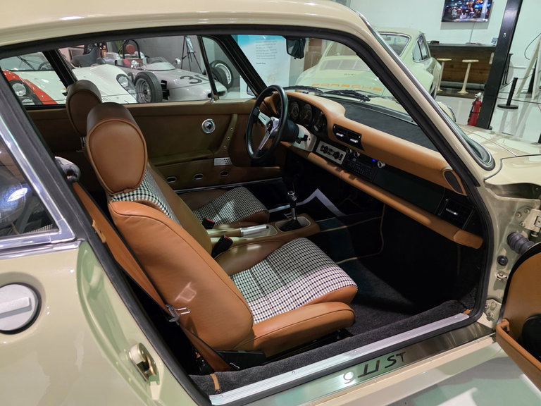 Porsche 911 Backdate