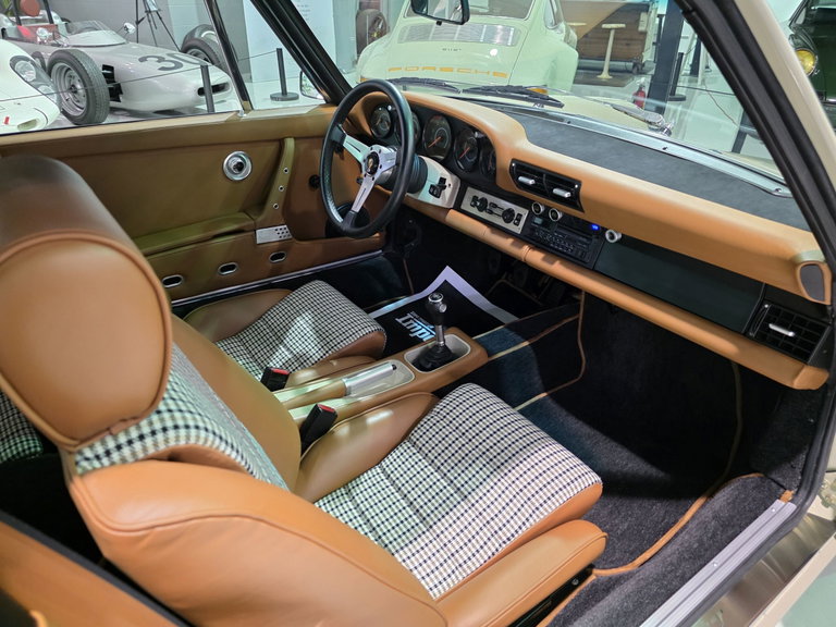 Porsche 911 Backdate
