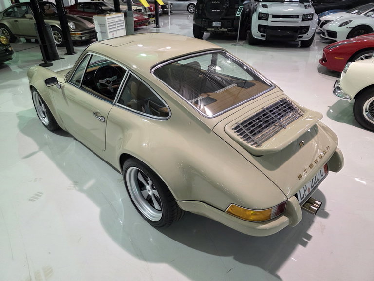 Porsche 911 Backdate