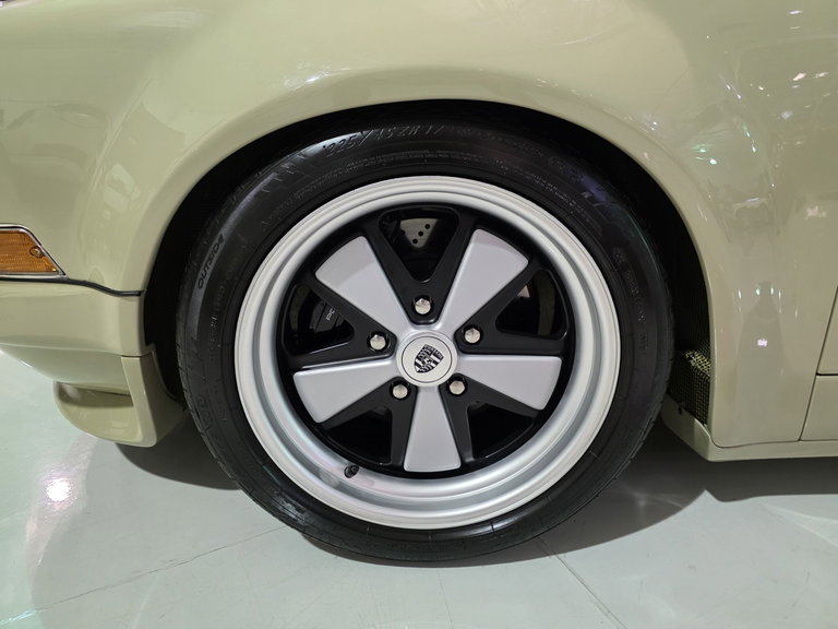 Porsche 911 Backdate