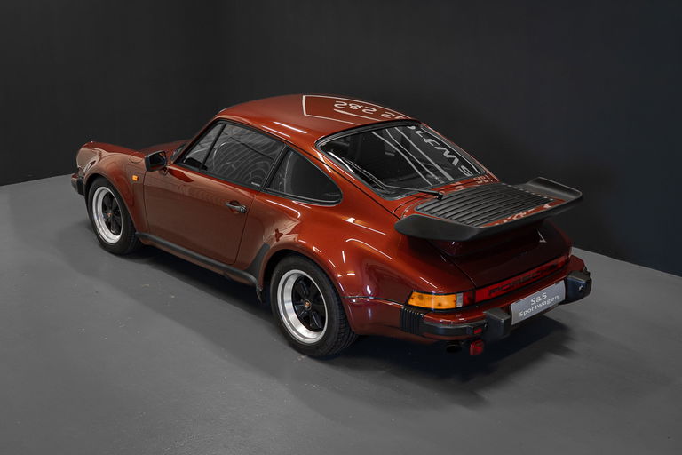 Porsche 911 Turbo 3.3