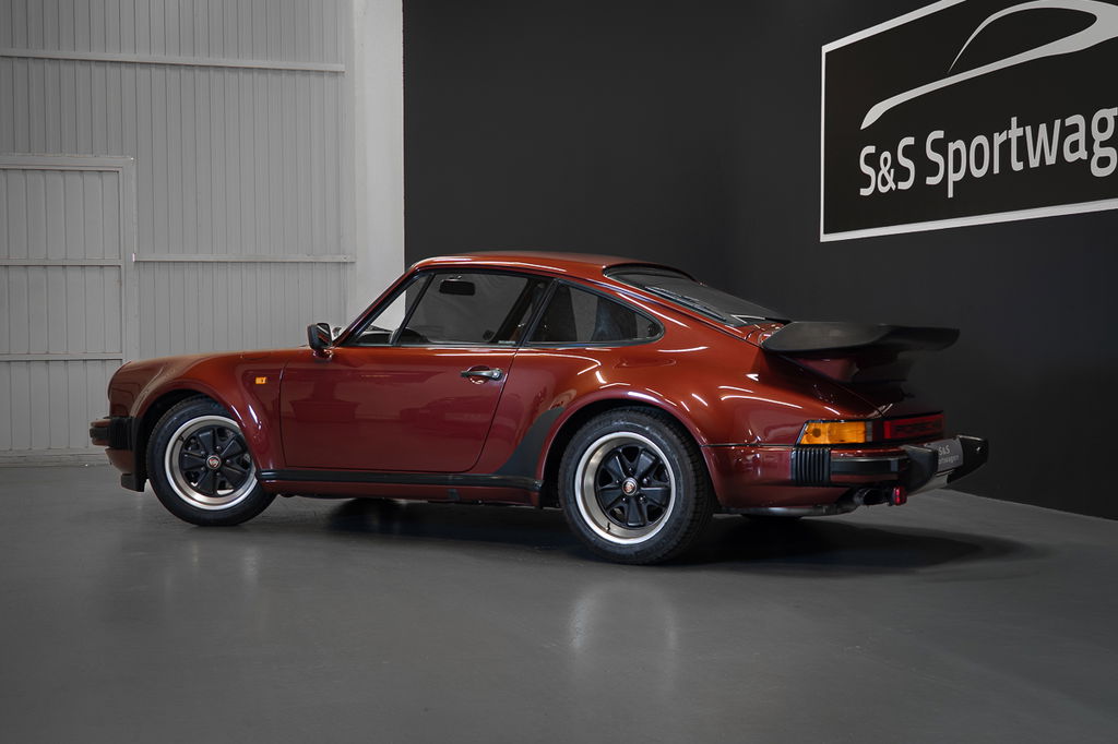 Porsche 911 Turbo 3.3