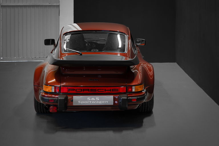 Porsche 911 Turbo 3.3