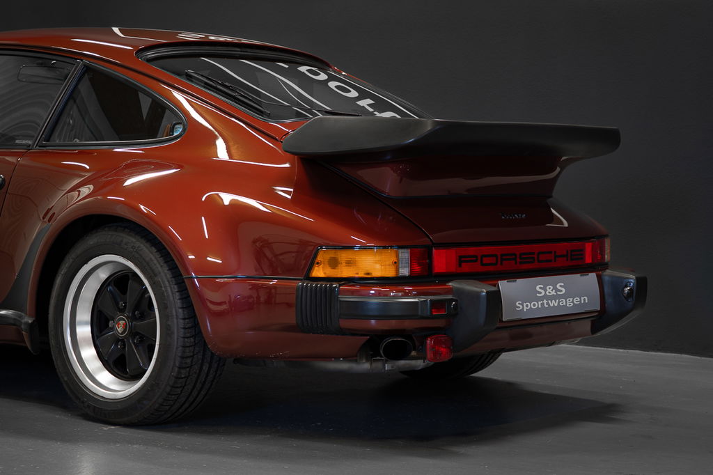 Porsche 911 Turbo 3.3