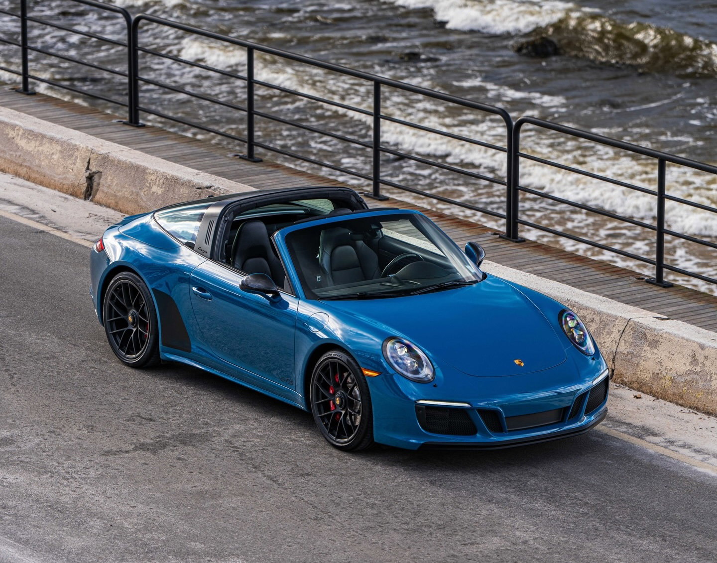 Porsche 991.2 Targa 4 GTS 2018 - elferspot.com - Marketplace for