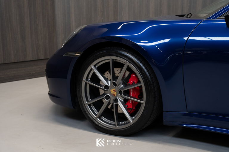 Porsche 992 Carrera 4S