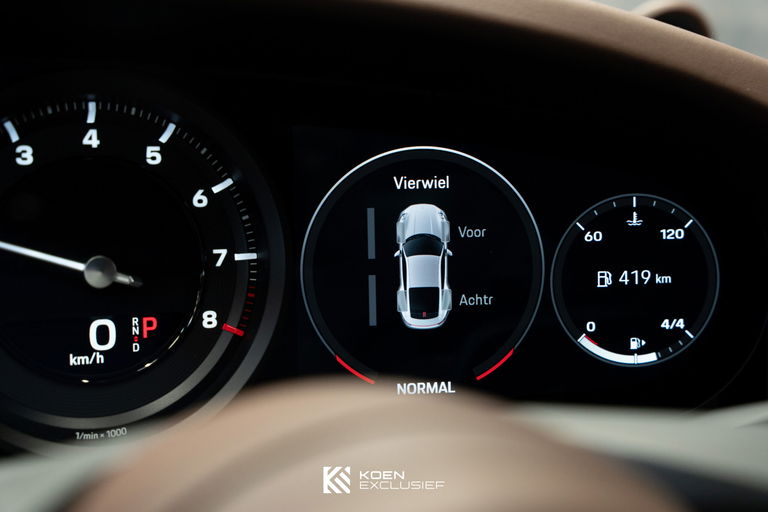 Porsche 992 Carrera 4S