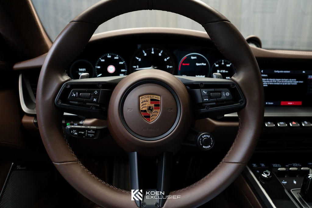 Porsche 992 Carrera 4S