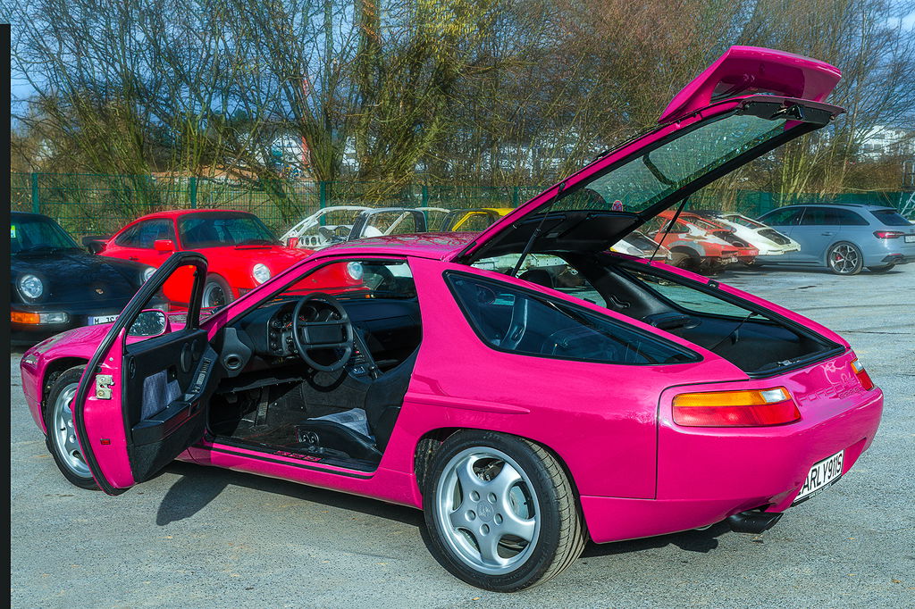 Porsche 928 GT