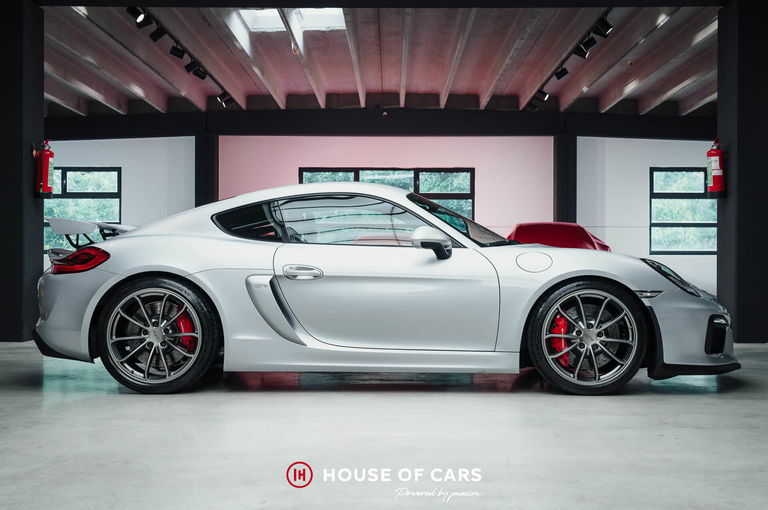 Porsche 981 Cayman GT4
