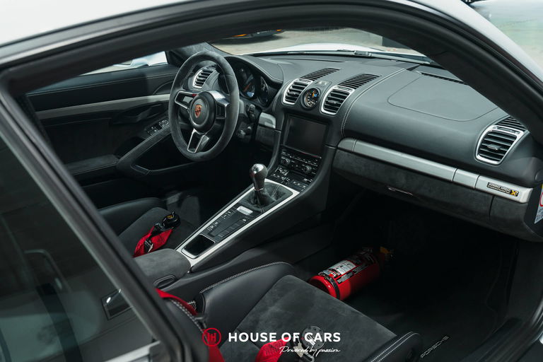 Porsche 981 Cayman GT4