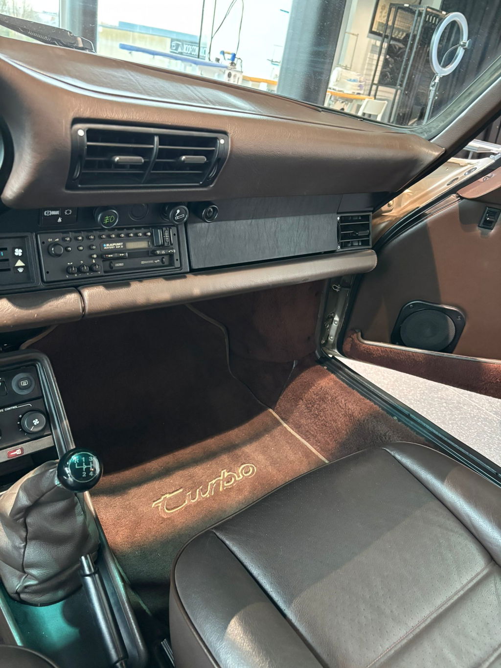 Porsche 911 Turbo 3.3 (US)