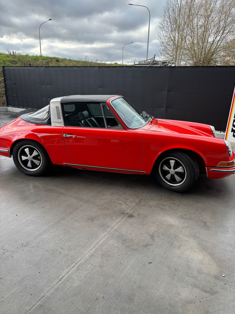 Porsche 911 T