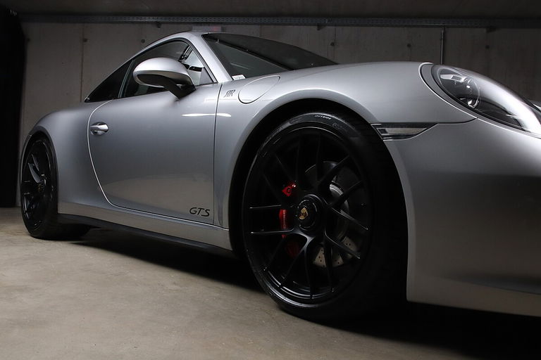 Porsche 991.2 Carrera GTS