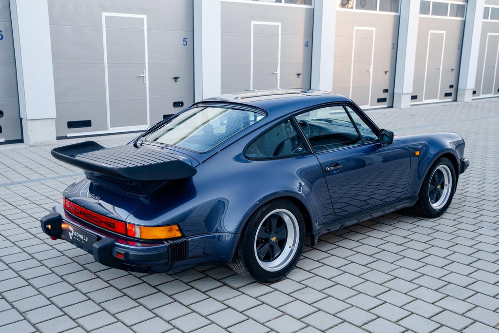 Porsche 911 Turbo 3.3