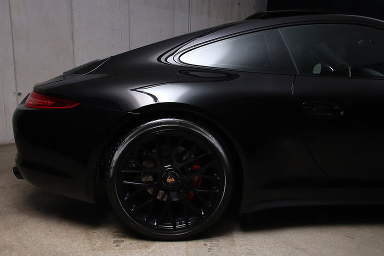 Porsche 991 Carrera 4 GTS