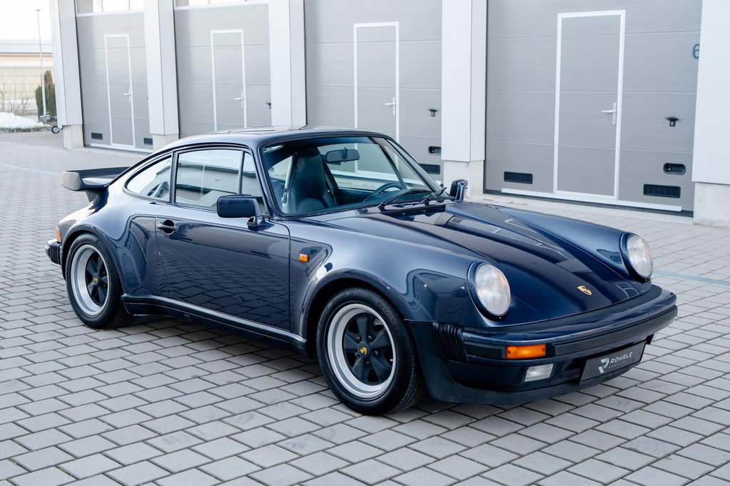 Porsche 911 Turbo 3.3
