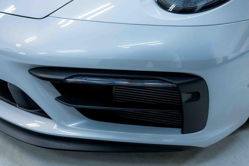 Porsche 992 Carrera GTS