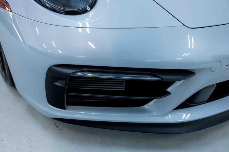 Porsche 992 Carrera GTS