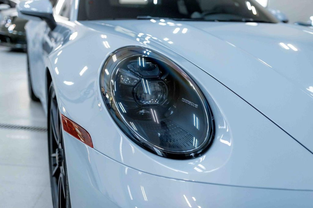 Porsche 992 Carrera GTS