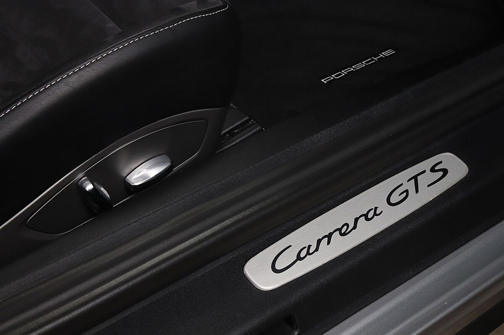 Porsche 991.2 Carrera GTS